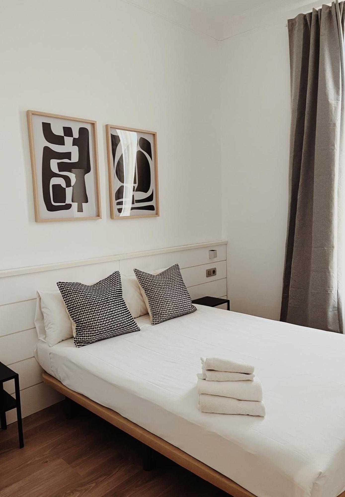 Apartamentos Express By Gaiarooms Barcelona Exteriör bild