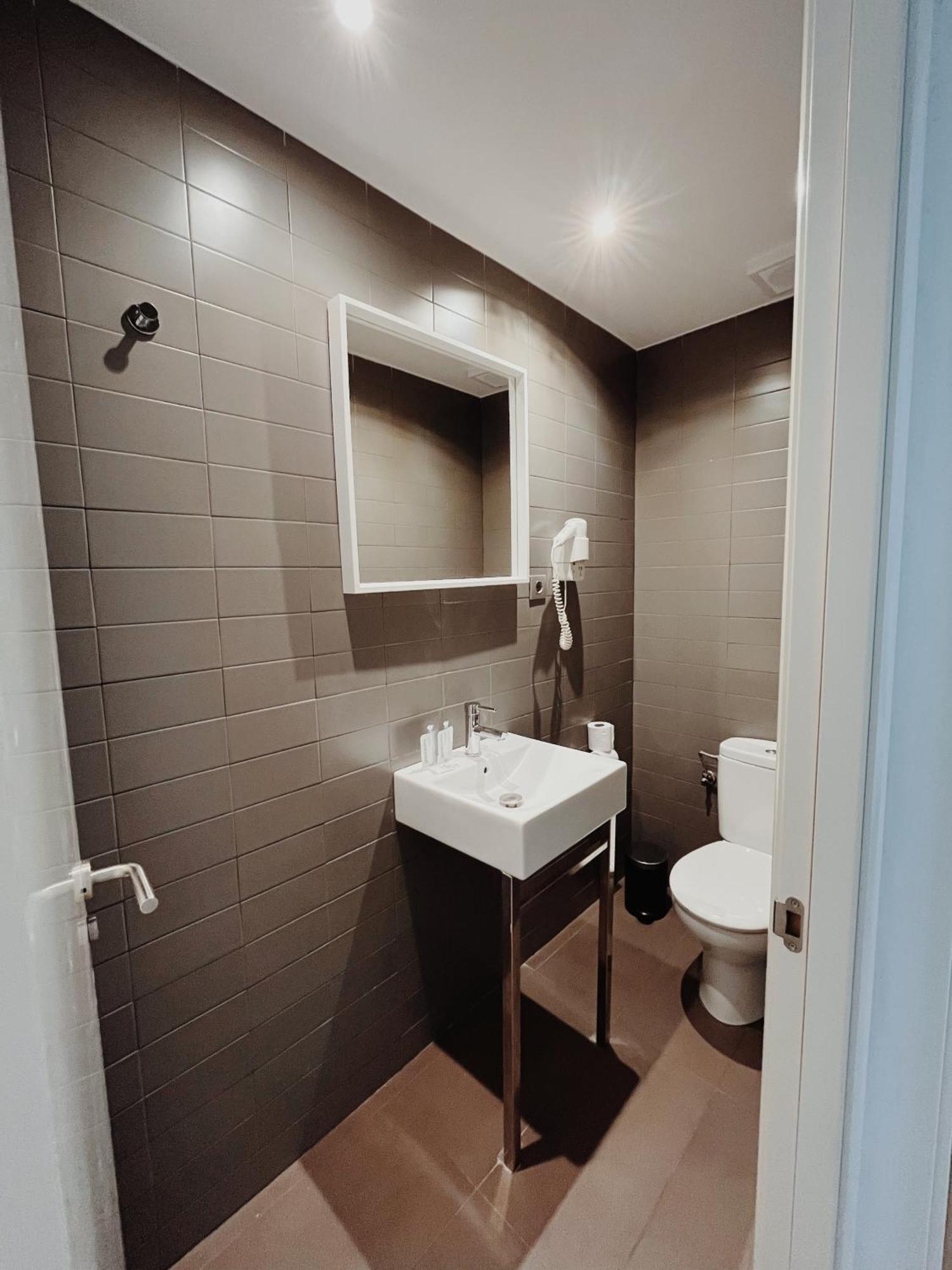 Apartamentos Express By Gaiarooms Barcelona Exteriör bild